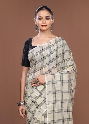 Cream Matka Silk Saree With Blouse Piece
