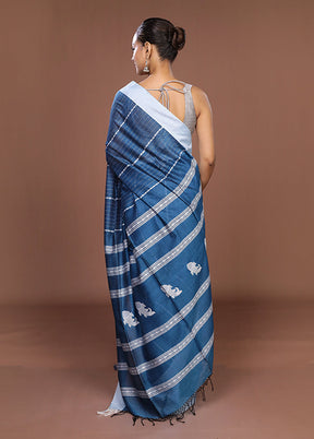 Blue Matka Silk Saree With Blouse Piece