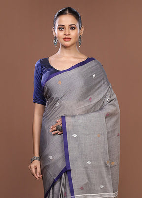 Grey Matka Silk Saree With Blouse Piece