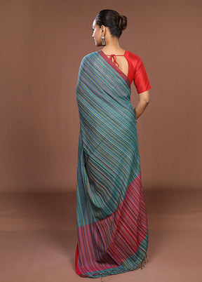 Blue Matka Silk Saree With Blouse Piece