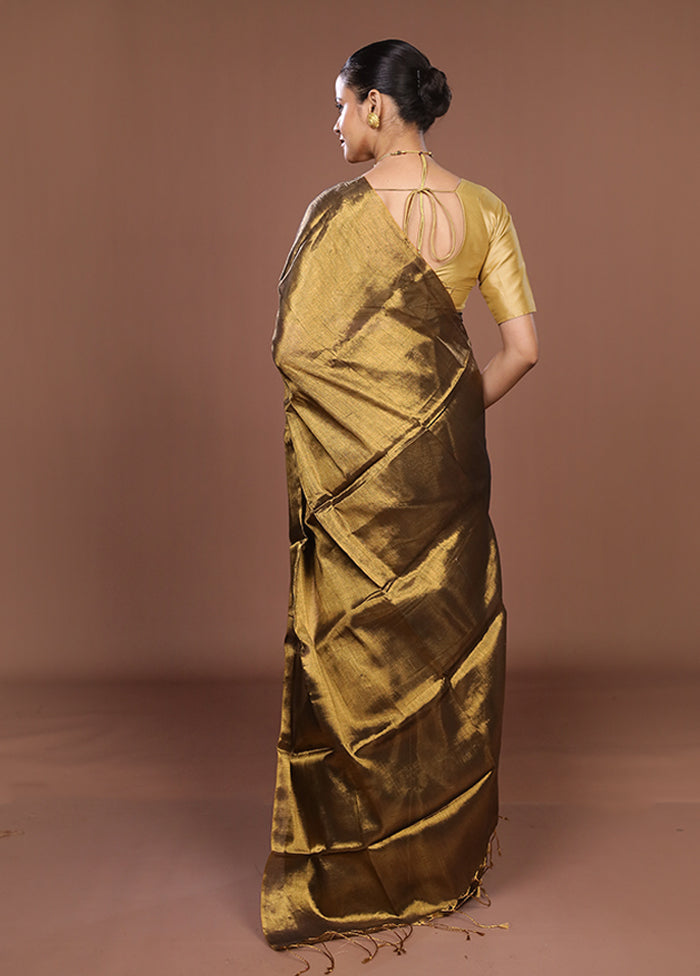 Blue Matka Silk Saree With Blouse Piece
