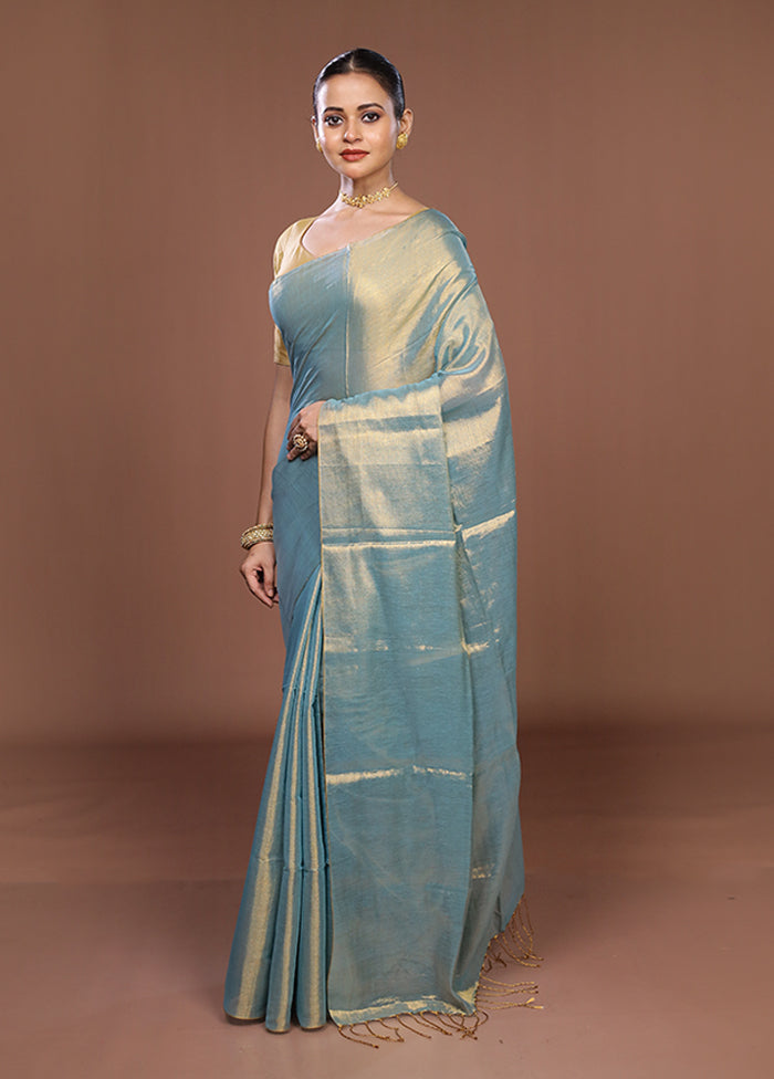 Blue Matka Silk Saree With Blouse Piece