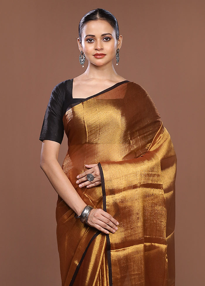 Gold Matka Silk Saree With Blouse Piece