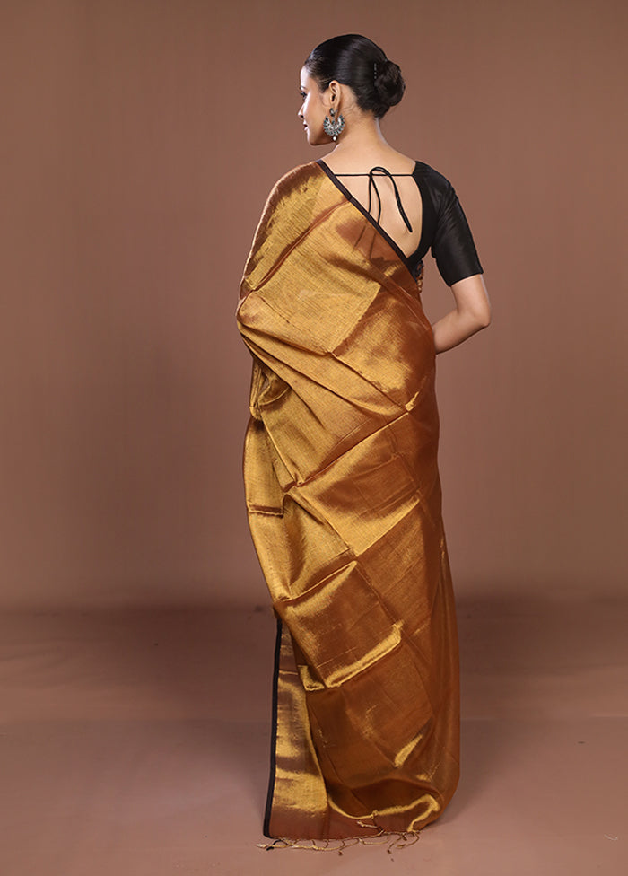 Gold Matka Silk Saree With Blouse Piece