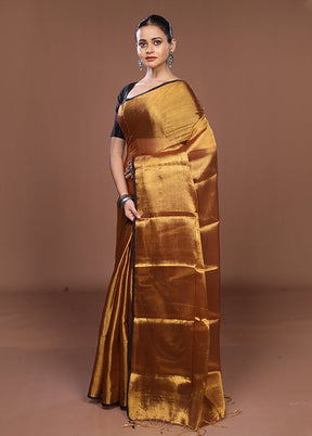 Gold Matka Silk Saree With Blouse Piece