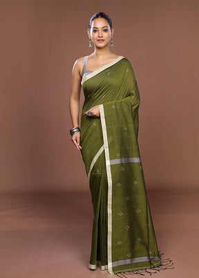 Green Matka Silk Saree With Blouse Piece