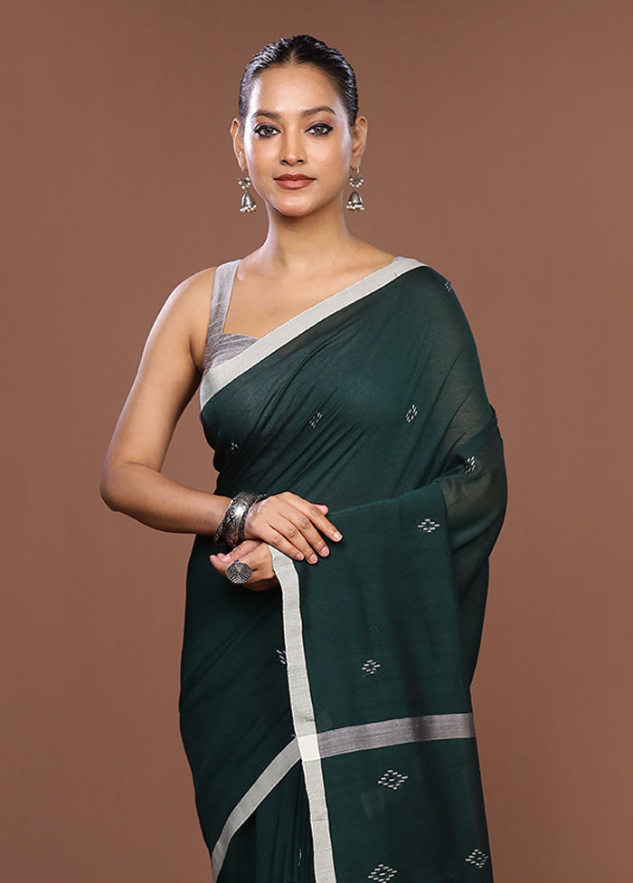 Green Matka Silk Saree With Blouse Piece