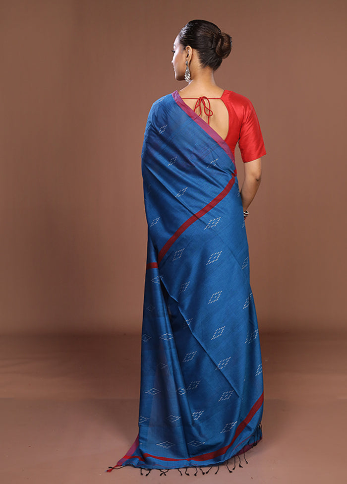 Blue Matka Silk Saree With Blouse Piece