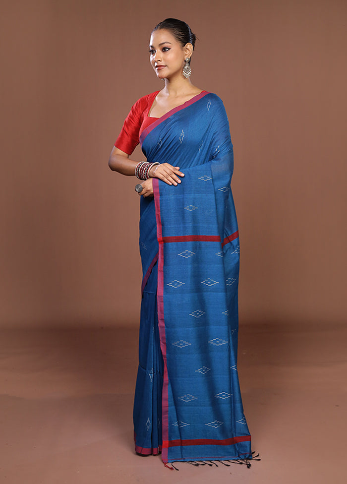 Blue Matka Silk Saree With Blouse Piece