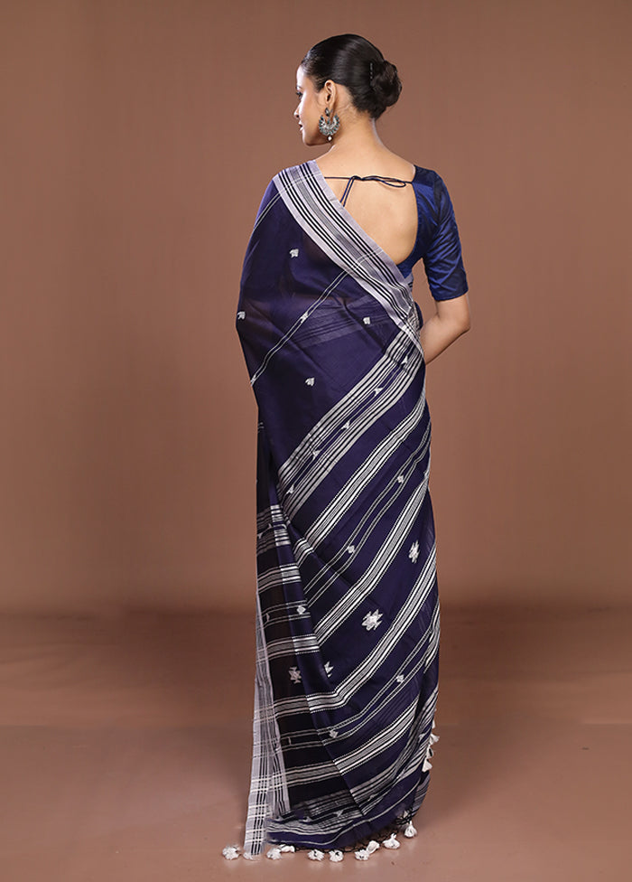 Blue Matka Silk Saree With Blouse Piece