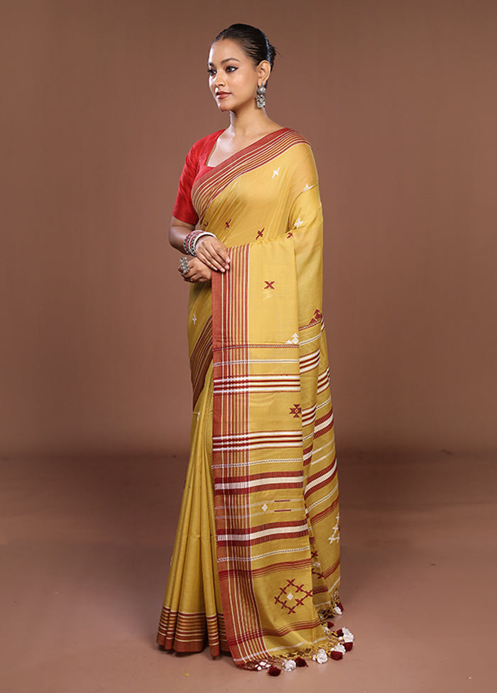 Yellow Matka Silk Saree With Blouse Piece
