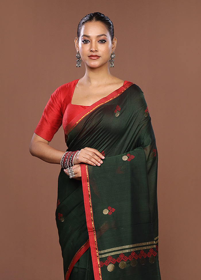 Green Matka Silk Saree With Blouse Piece
