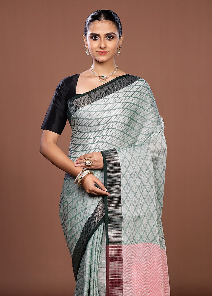 Green Matka Silk Saree With Blouse Piece