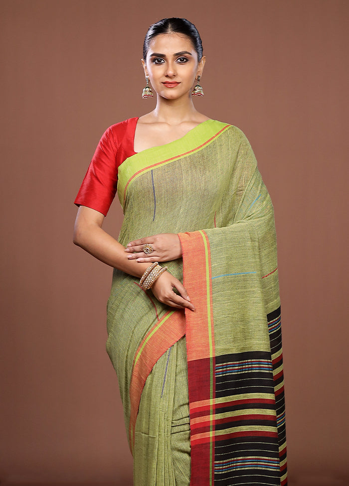 Green Matka Silk Saree With Blouse Piece