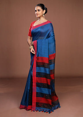 Blue Matka Silk Saree With Blouse Piece