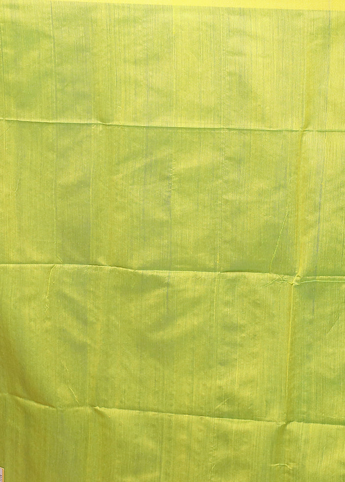 Green Matka Silk Saree With Blouse Piece
