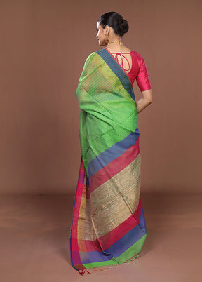 Green Matka Silk Saree With Blouse Piece