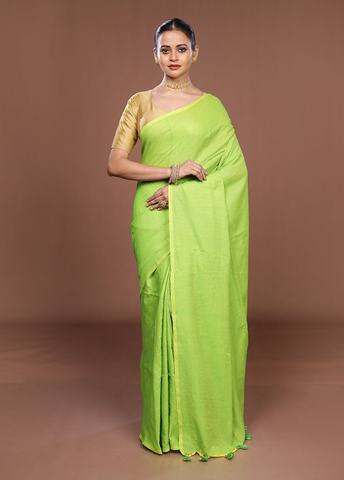 Green Matka Silk Saree With Blouse Piece