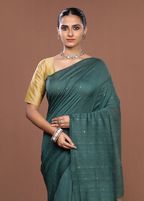 Green Matka Silk Saree With Blouse Piece