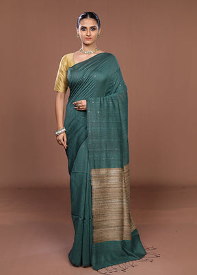 Green Matka Silk Saree With Blouse Piece