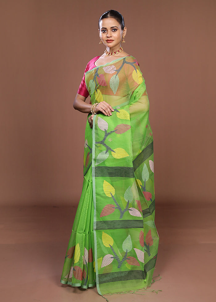 Green Matka Silk Saree With Blouse Piece