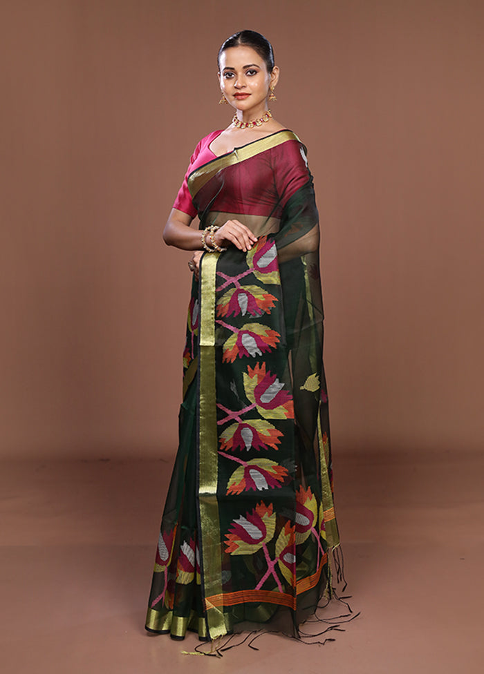Green Matka Silk Saree With Blouse Piece