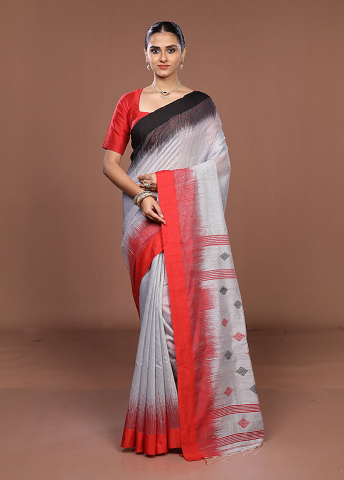 Grey Matka Silk Saree With Blouse Piece