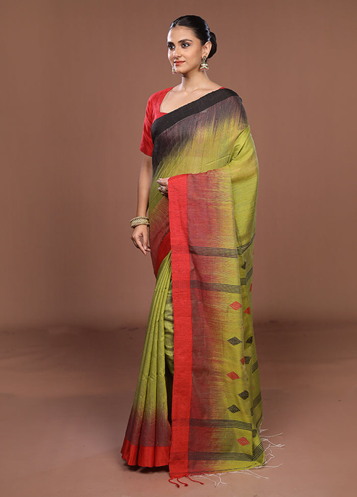 Green Matka Silk Saree With Blouse Piece