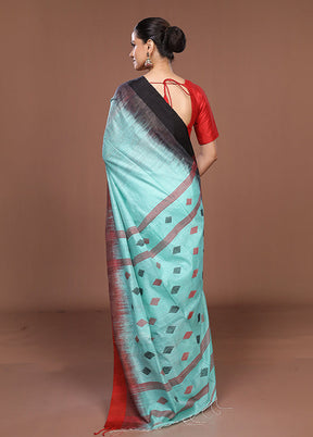 Blue Matka Silk Saree With Blouse Piece