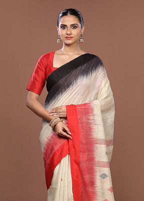 Cream Matka Silk Saree With Blouse Piece