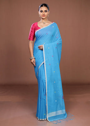 Blue Matka Silk Saree With Blouse Piece