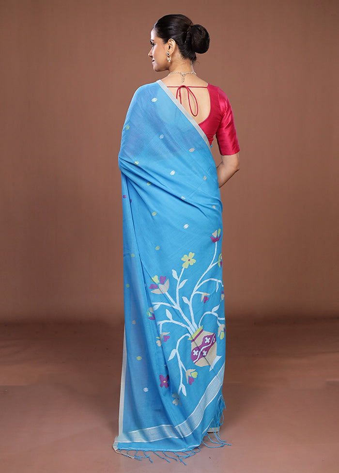 Blue Matka Silk Saree With Blouse Piece
