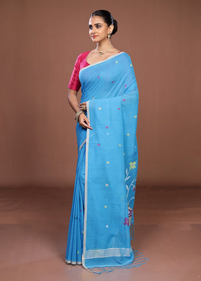 Blue Matka Silk Saree With Blouse Piece