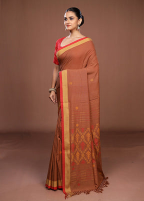 Cream Matka Silk Saree With Blouse Piece