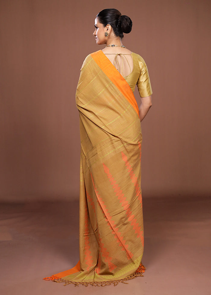 Cream Matka Silk Saree With Blouse Piece