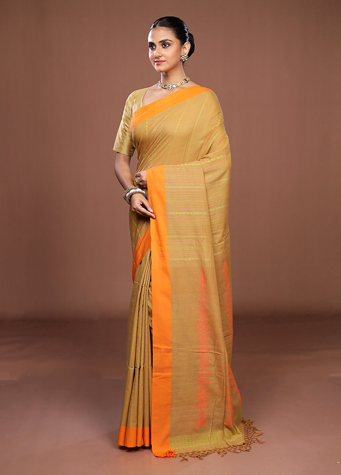Cream Matka Silk Saree With Blouse Piece