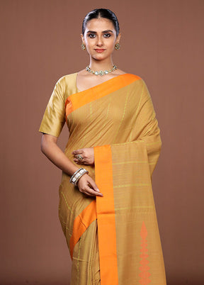 Cream Matka Silk Saree With Blouse Piece