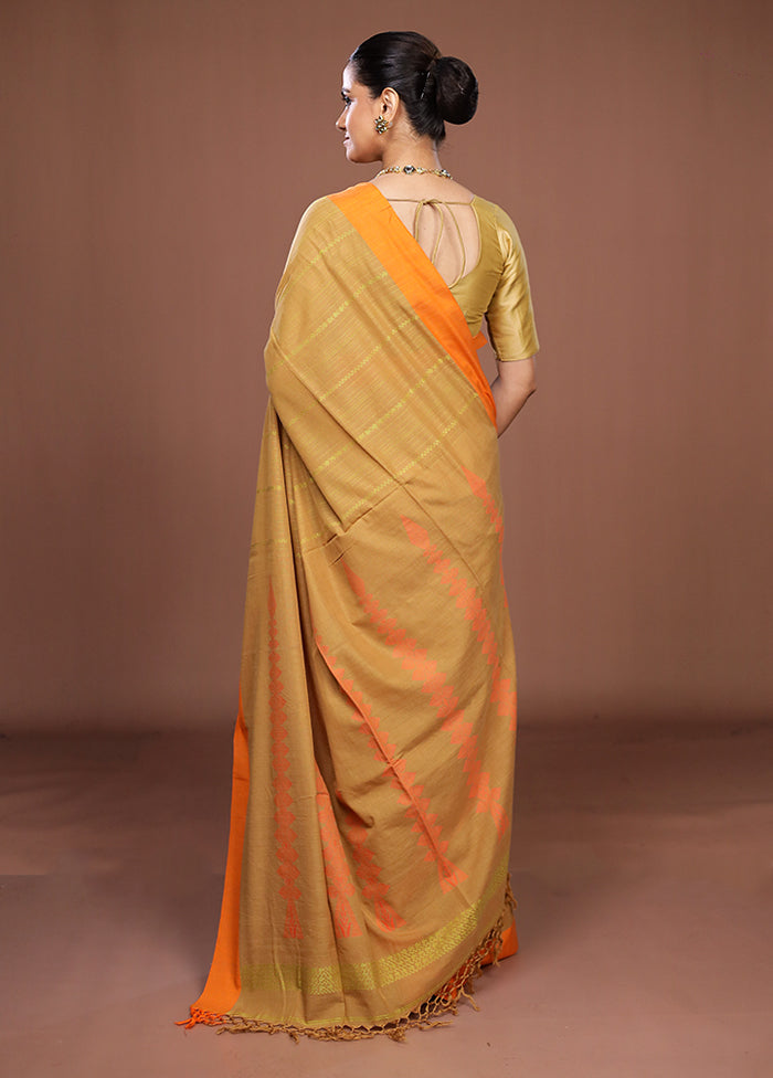 Cream Matka Silk Saree With Blouse Piece