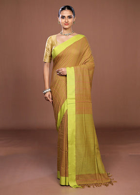 Cream Matka Silk Saree With Blouse Piece