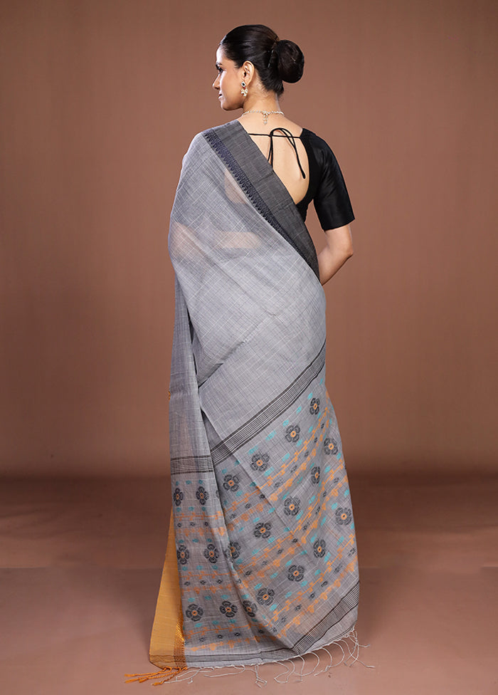 Grey Matka Silk Saree With Blouse Piece