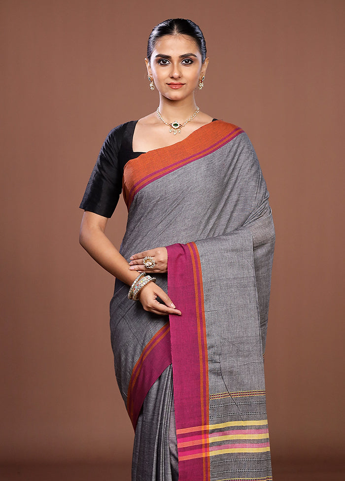 Grey Matka Silk Saree With Blouse Piece
