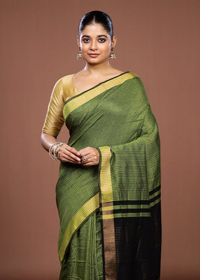 Green Matka Silk Saree With Blouse Piece