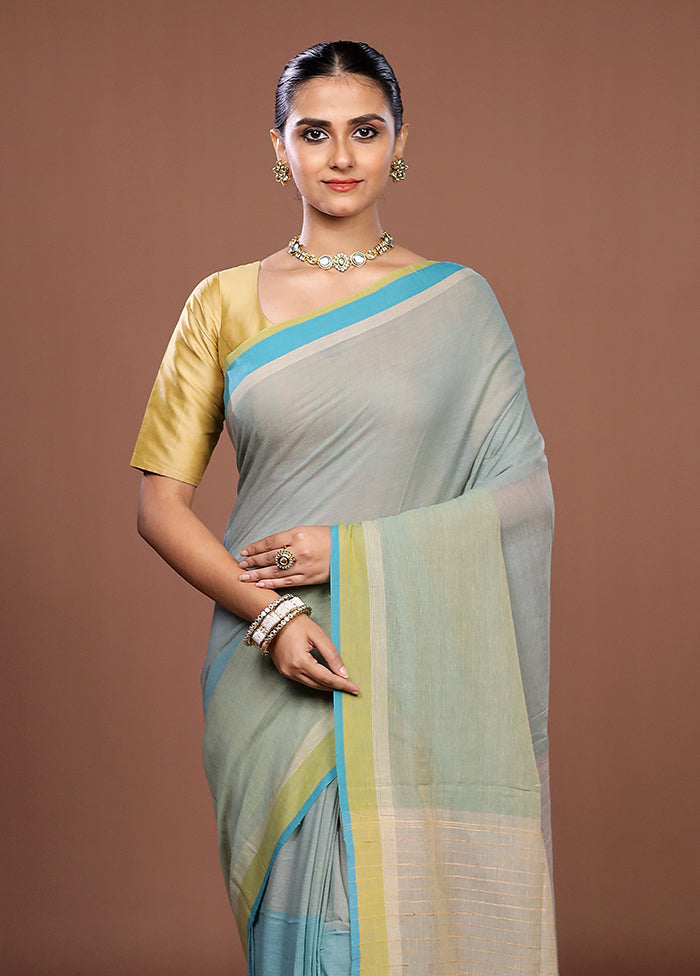 Green Matka Silk Saree With Blouse Piece