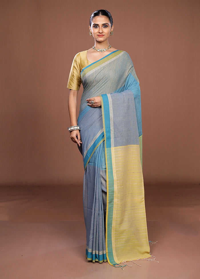 Blue Matka Silk Saree With Blouse Piece