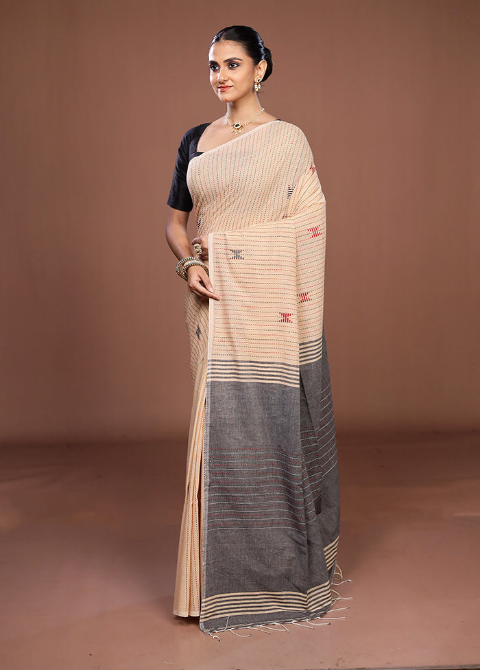 Cream Matka Silk Saree With Blouse Piece