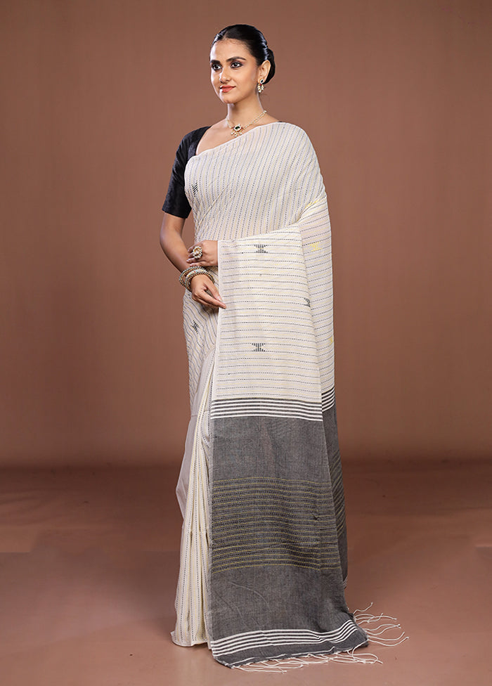 Black Matka Silk Saree With Blouse Piece