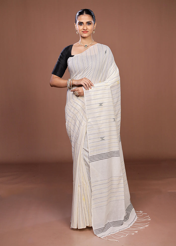 White Matka Silk Saree With Blouse Piece