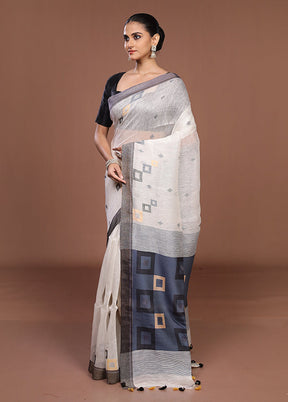 White Linen Silk Saree With Blouse Piece