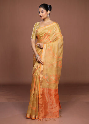 Cream Handloom Matka Pure Silk Saree With Blouse Piece