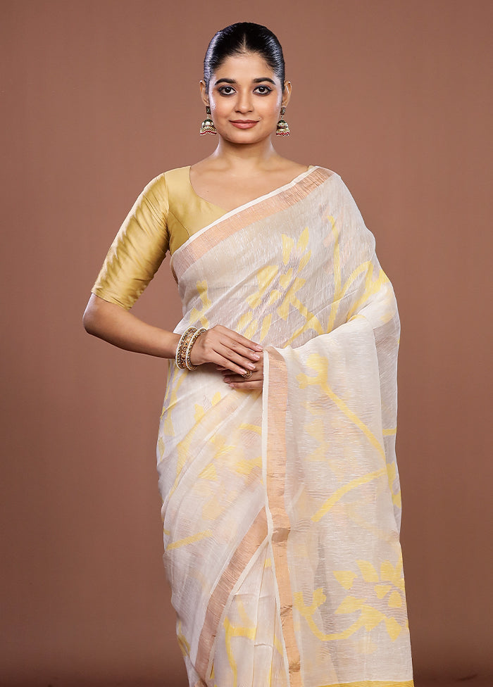 White Handloom Matka Pure Silk Saree With Blouse Piece